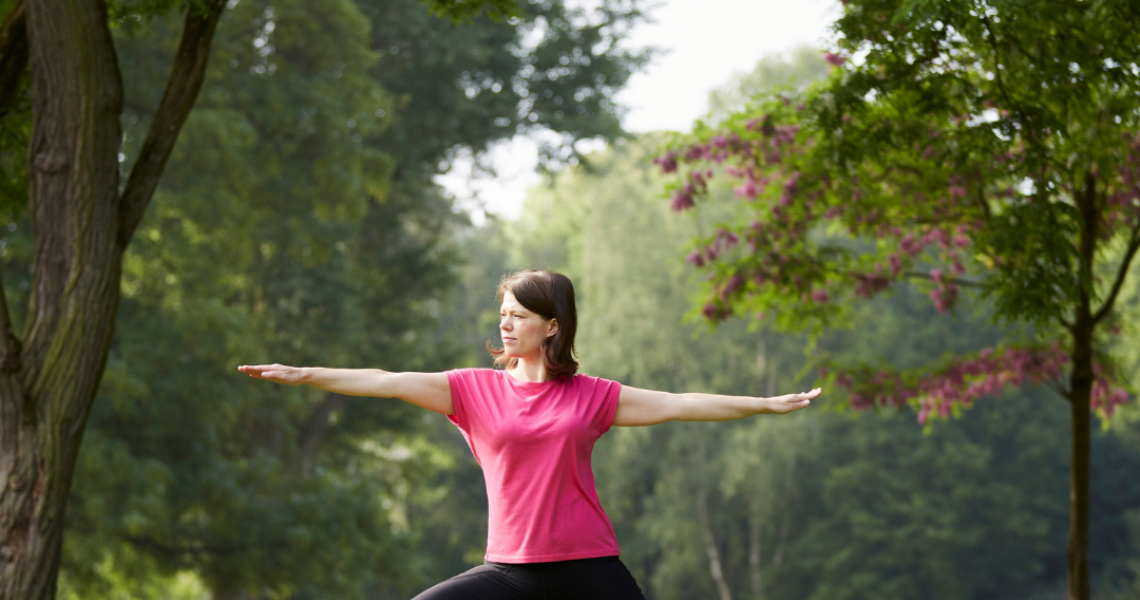 Yoga lesson on Lake Garda